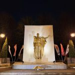 Подсветку памятника в Янтарном обеспечил «Ростелеком»