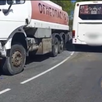 ДТП с участием рейсового автобуса и топливозаправщика произошло в Приморске